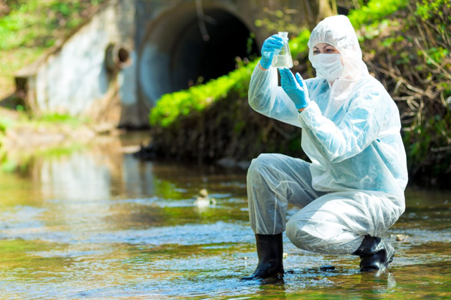 Saneamiento de agua por ionización y ozonización